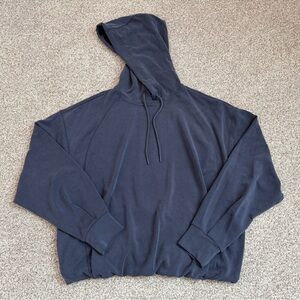 NWOT - Athleta Seasoft Bubble Hem Hoodie